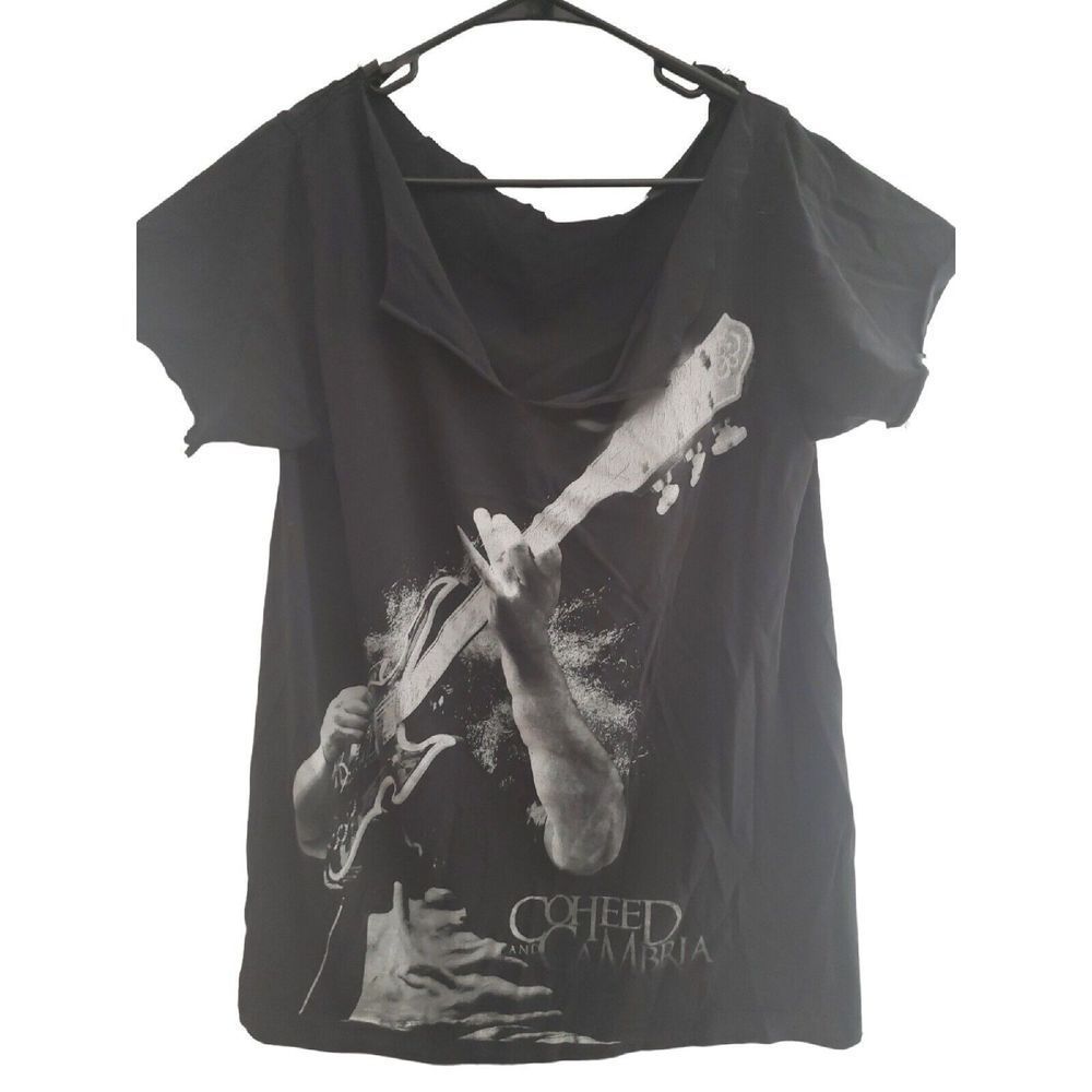 Coheed & Cambria distressed band t